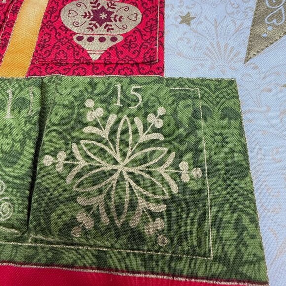 Christmas Advent Calendar 20" Quilt with Pockets Holiday Decor - Picture 8 of 14